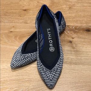 Beautiful pointed flat Rothy’s!